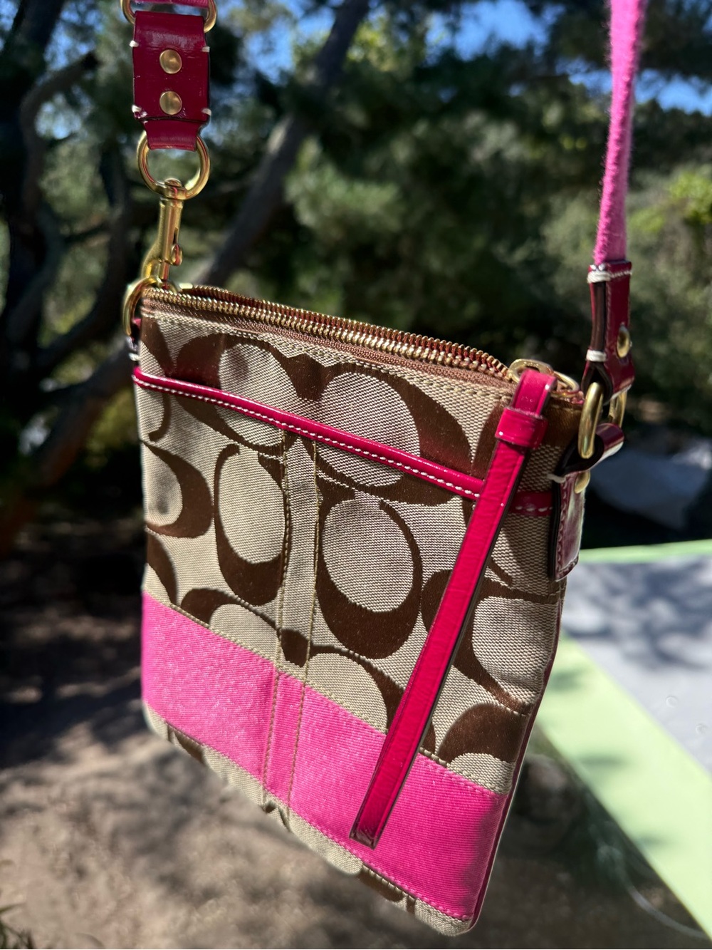 Coach Crossbody Bag #10129 khaki Tan bright Pink - Signature - Stripe Swingpack - Picture 3 of 16